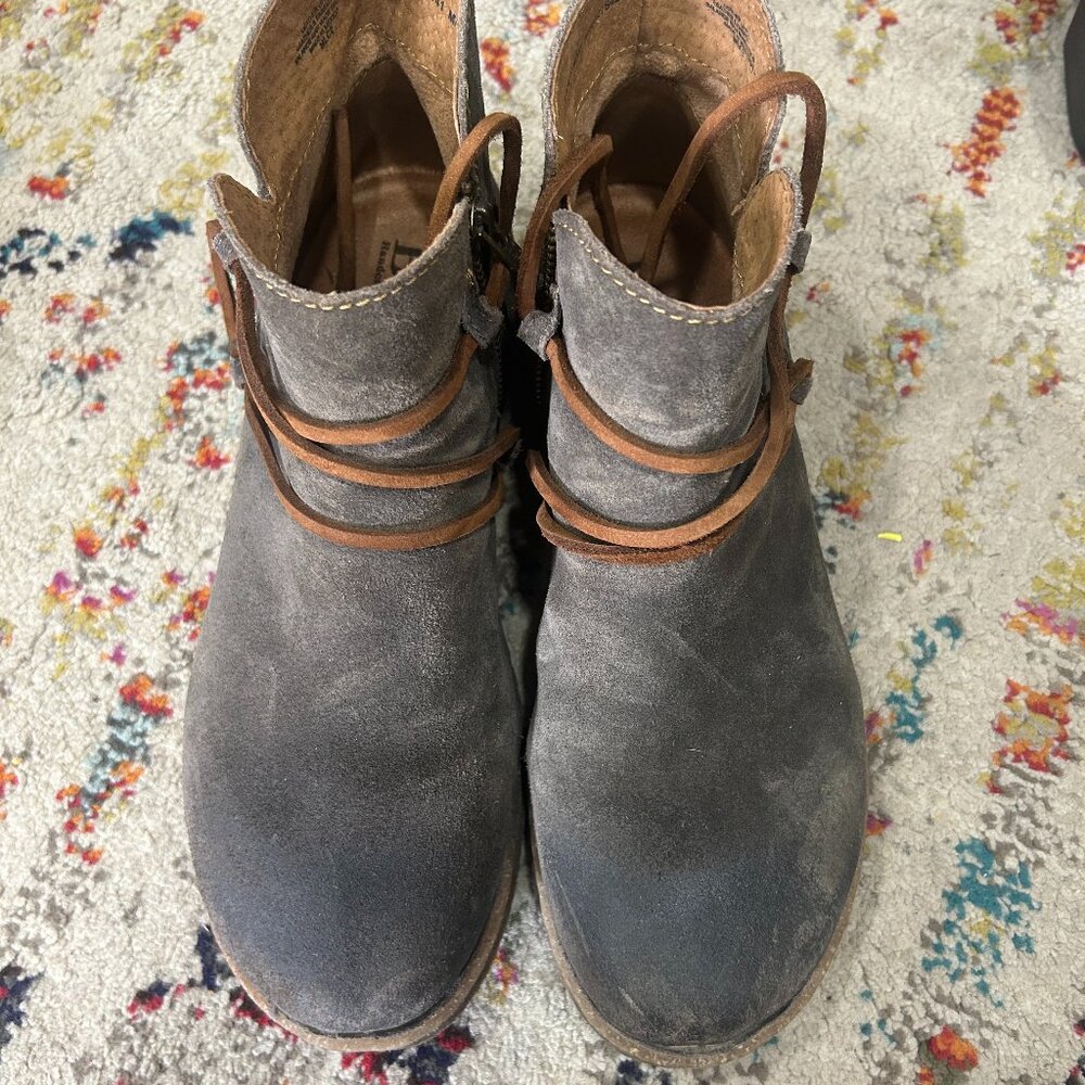 Born Boots Womens 9.5